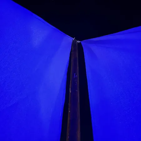 公寓 White Cave With Outdoor Hot Tub 梅加洛克里