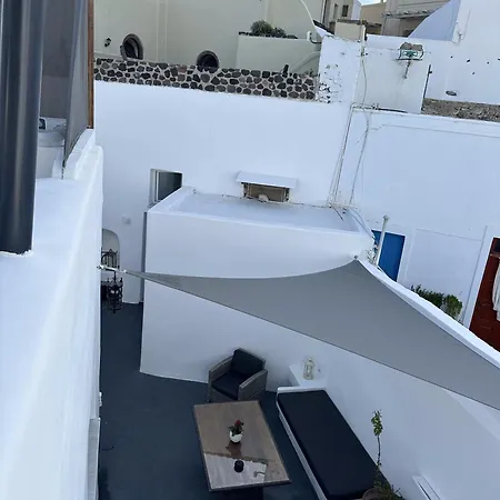 White Cave With Outdoor Hot Tub Lejlighed